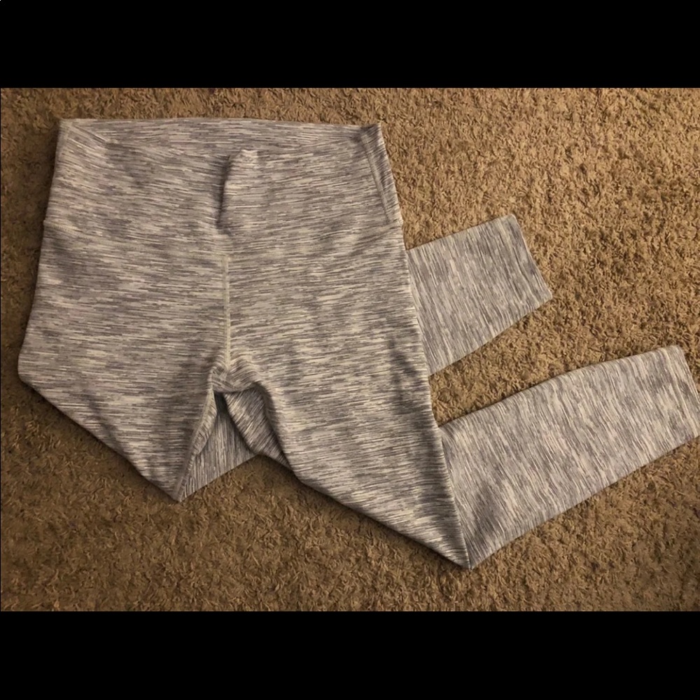 Lululemon Wunder Under sz10